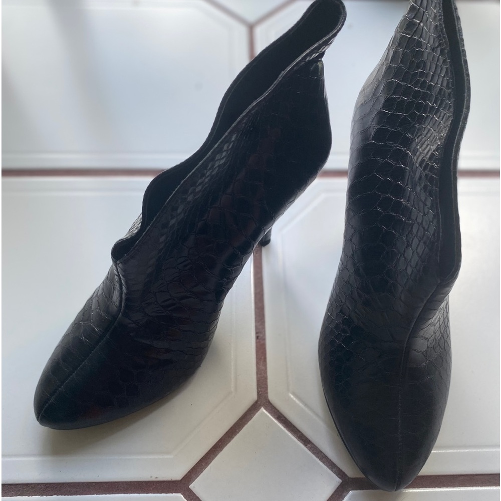 Vince Camuto- booties-8:5
